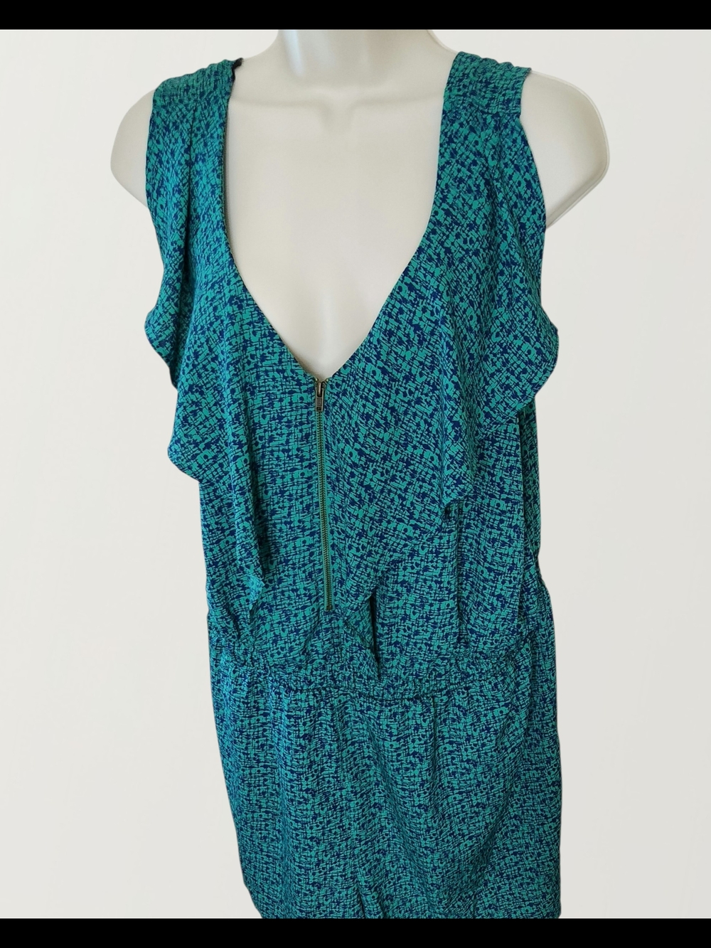 NEW Womens Sleeveless Teal/Green Ruffle V-Neck Romper Size 1x - Picture 5 of 6